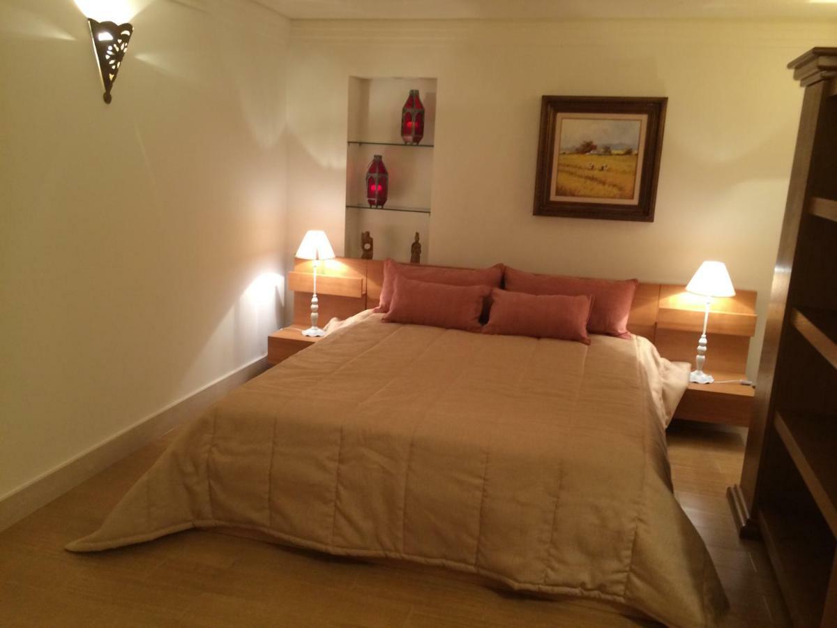 Apartamento Com Piscina Cruz Quebrada Eksteriør billede